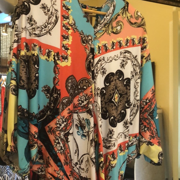 Julian Chang Top - Picture 2 of 7